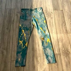 Old navy blue and gold tie-dye girl kids leggings size large (10-12)